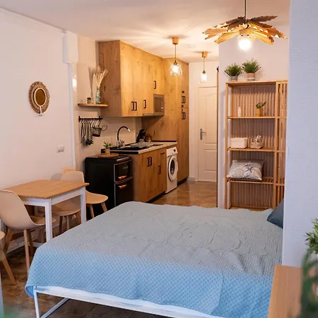 Ct 394 - Faro's & Town -